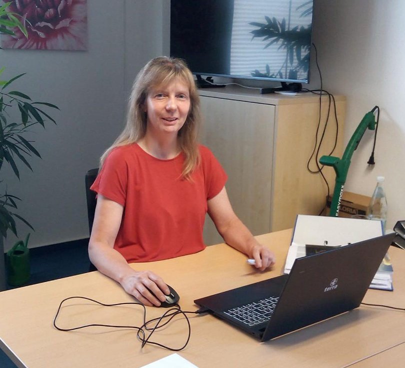 MenschWert! Mitarbeiterin Andrea Lodes MenschWert! Mitarbeiterin Andrea Lodes